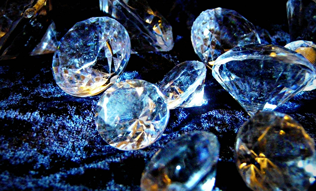 blue diamonds 620x375 - Are Blue Chips Always Safe Investments?